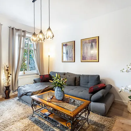 Am Georgengarten - 1 * Dessau-Rosslau